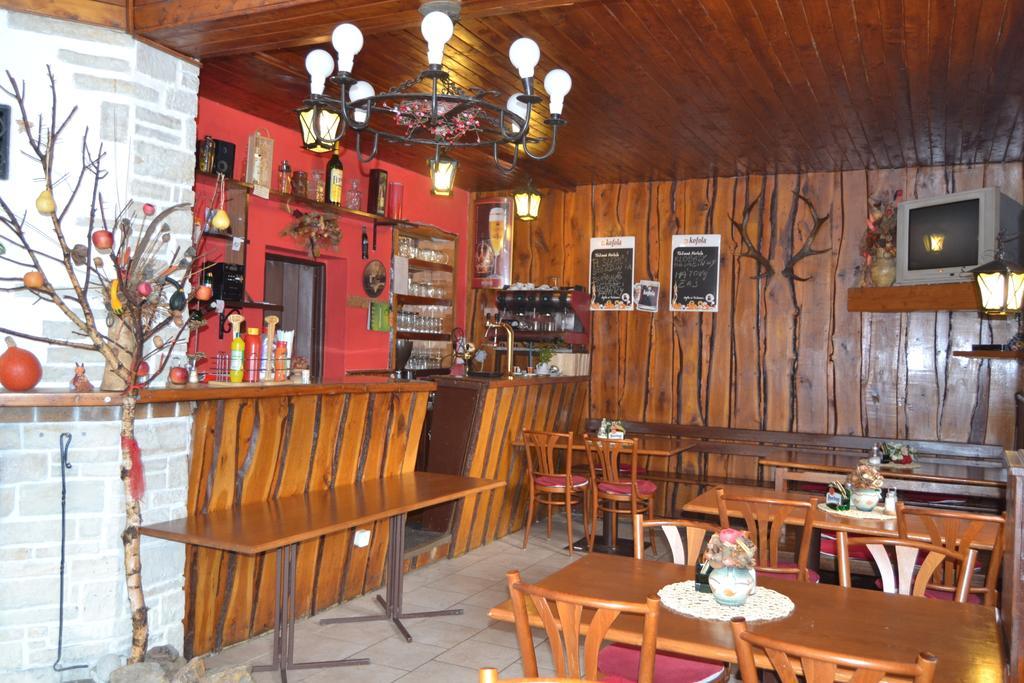 Horsky Hotel Arnica Loučná pod Klínovcem Exterior foto